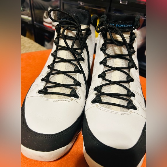 Jordan 9 Retro University Blue main image 6